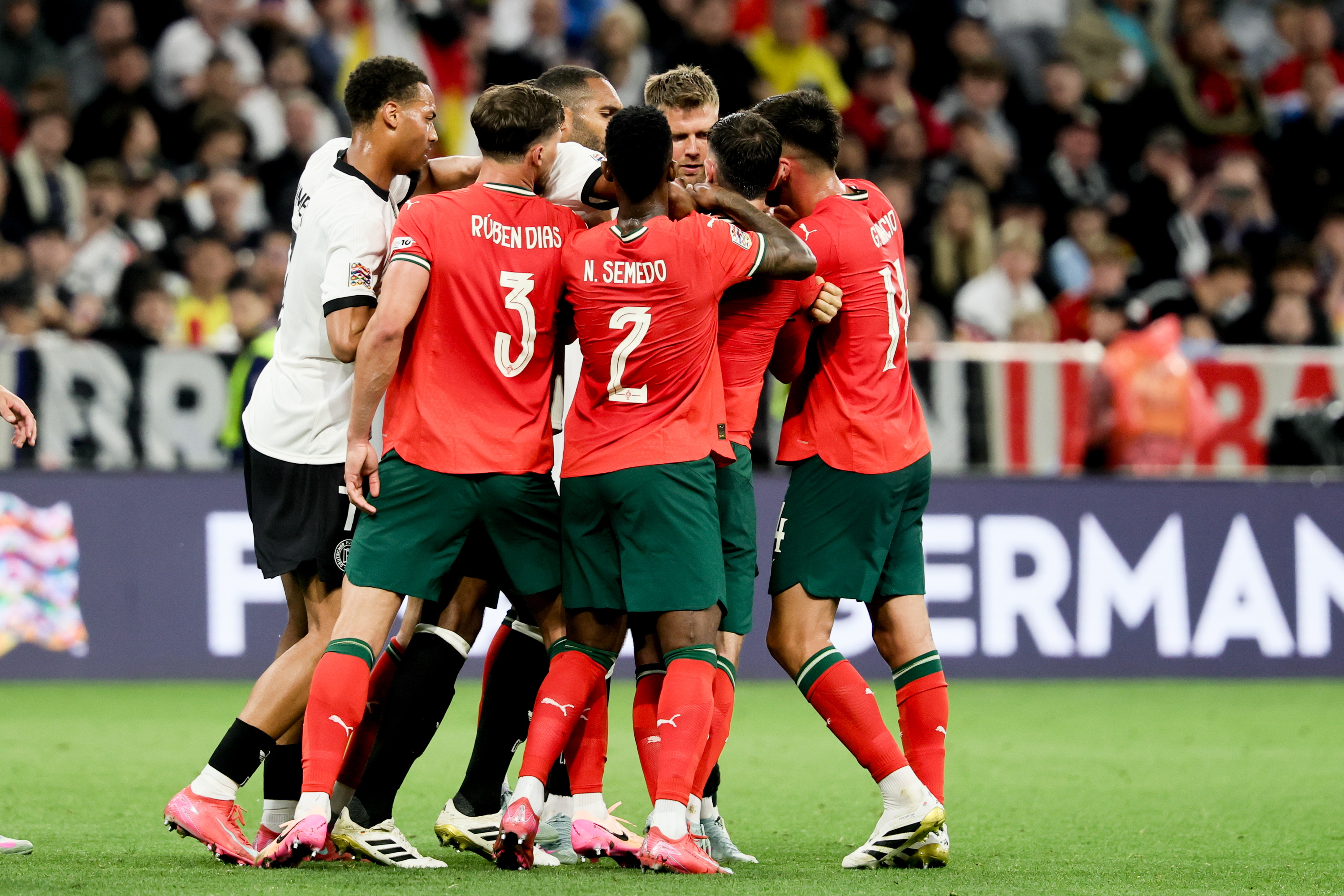 欧国联和欧锦赛